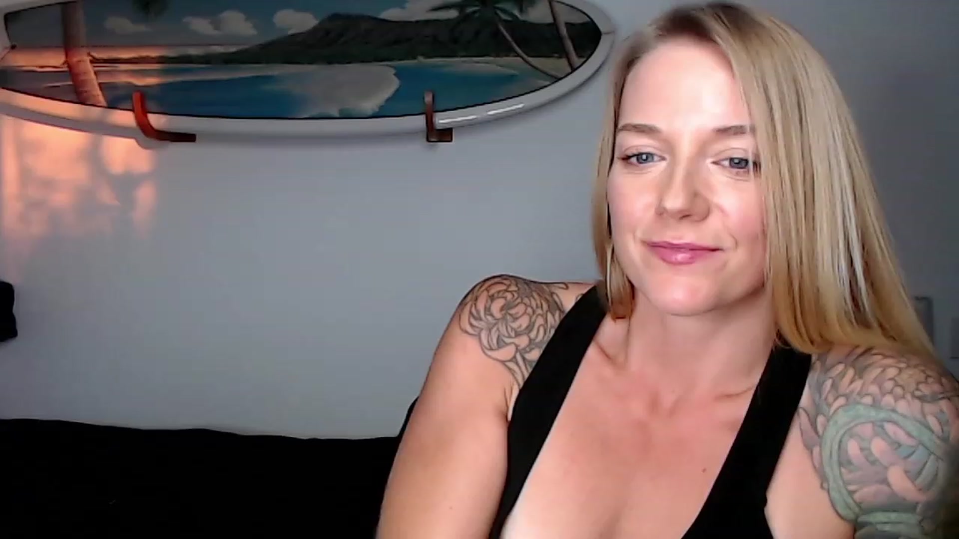 Gallery image thumbnail from Abbie_Hoffman's myfreecams stream on, 01/05/2023, 04:19 image 4 of 20