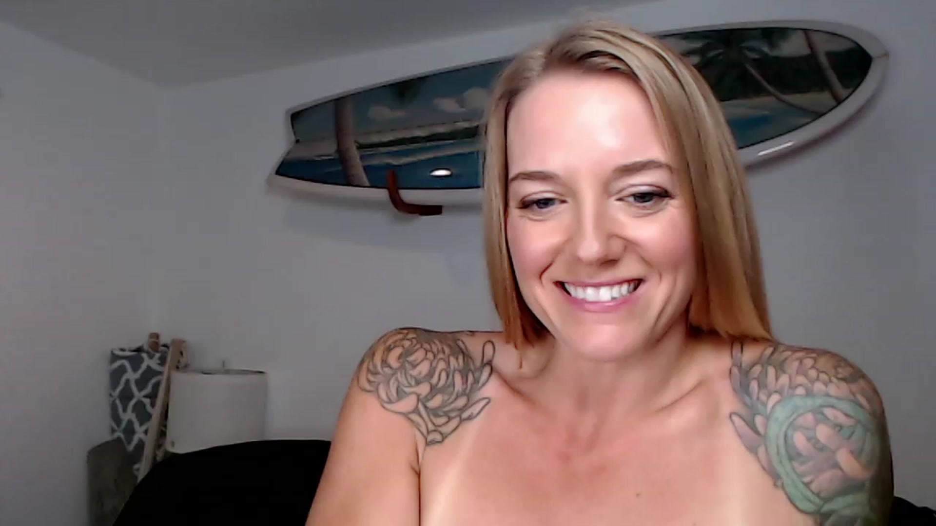 Gallery image thumbnail from Abbie_Hoffman's myfreecams stream on, 02/05/2023, 05:38 image 8 of 20