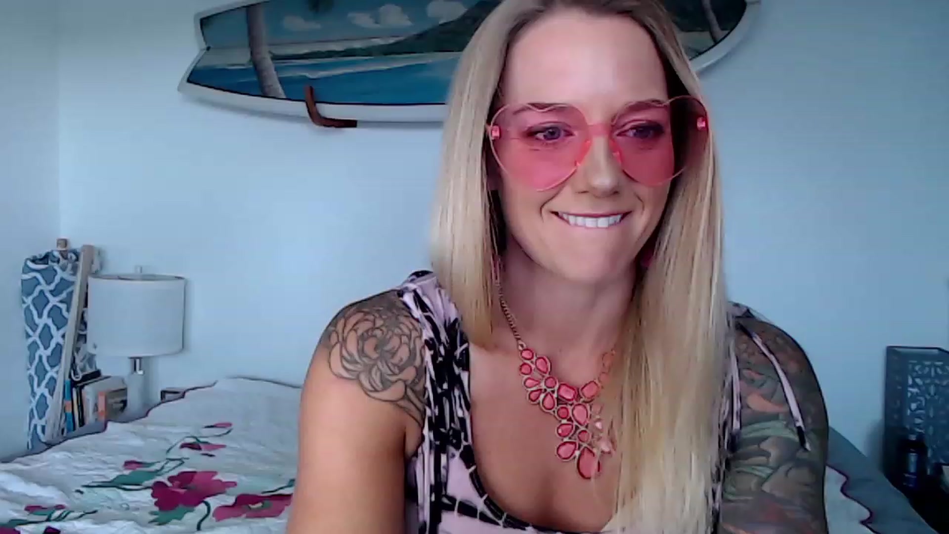 Gallery image thumbnail from Abbie_Hoffman's myfreecams stream on, 02/15/2023, 02:47 image 7 of 20