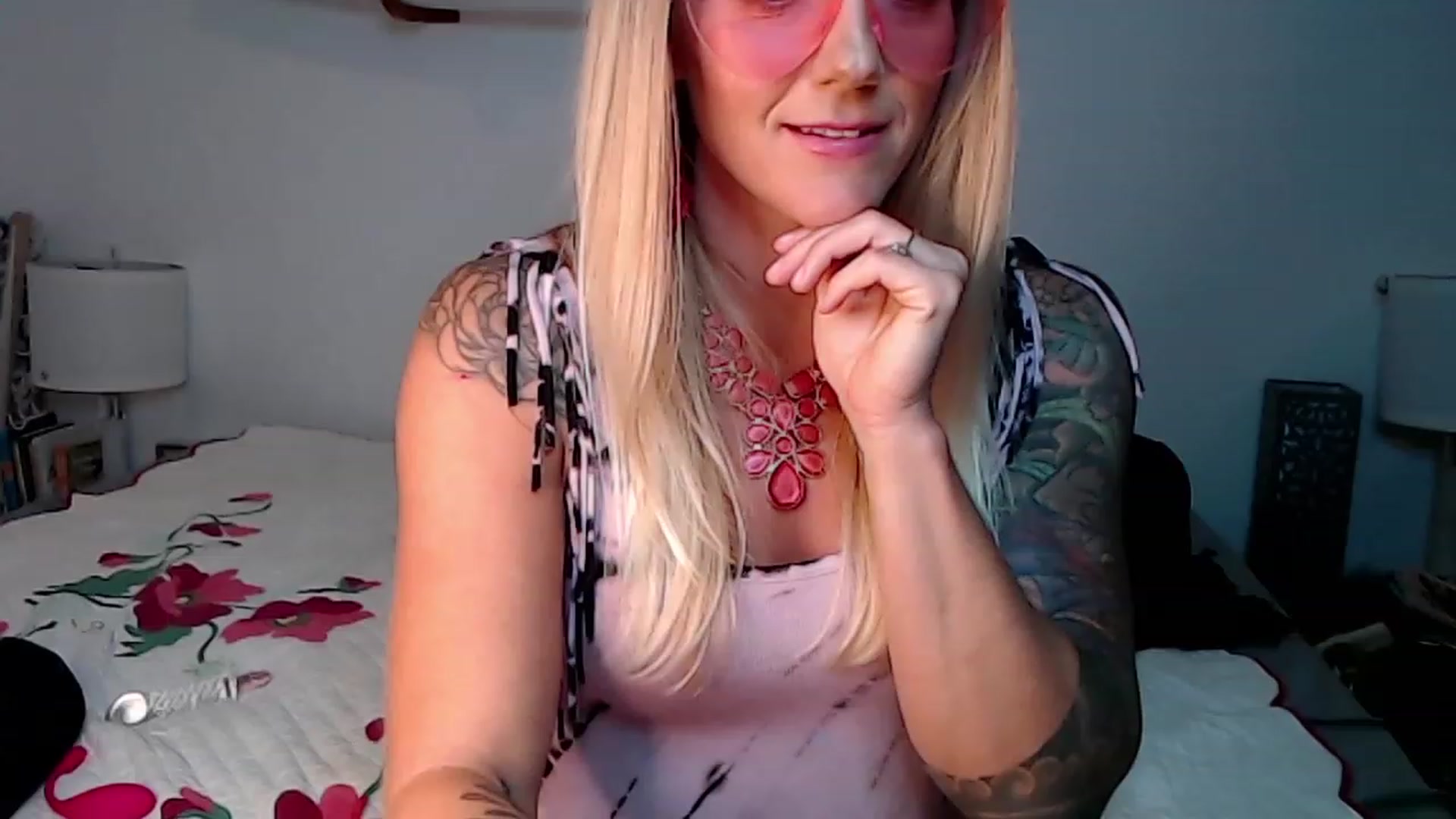 Gallery image thumbnail from Abbie_Hoffman's myfreecams stream on, 02/15/2023, 05:48 image 19 of 20