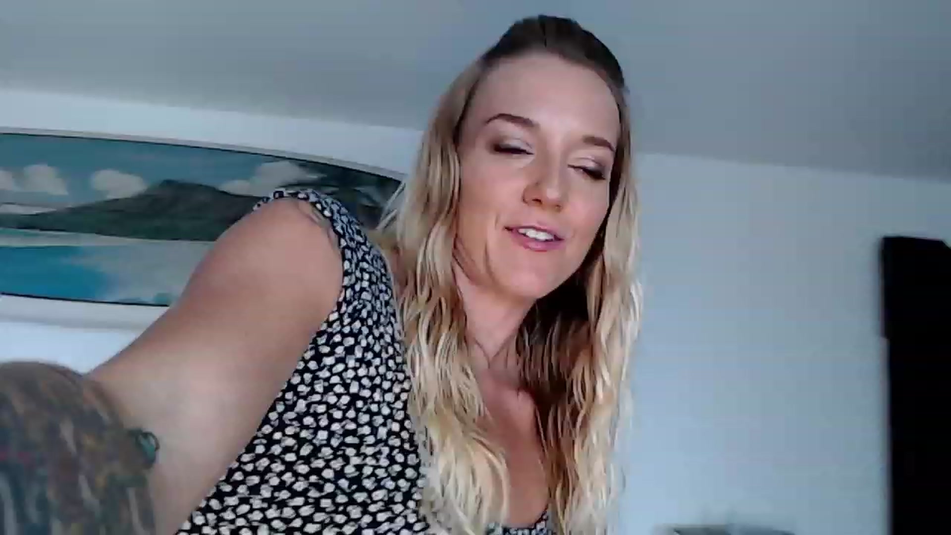 Gallery image thumbnail from Abbie_Hoffman's myfreecams stream on, 02/16/2023, 02:24 image 7 of 20