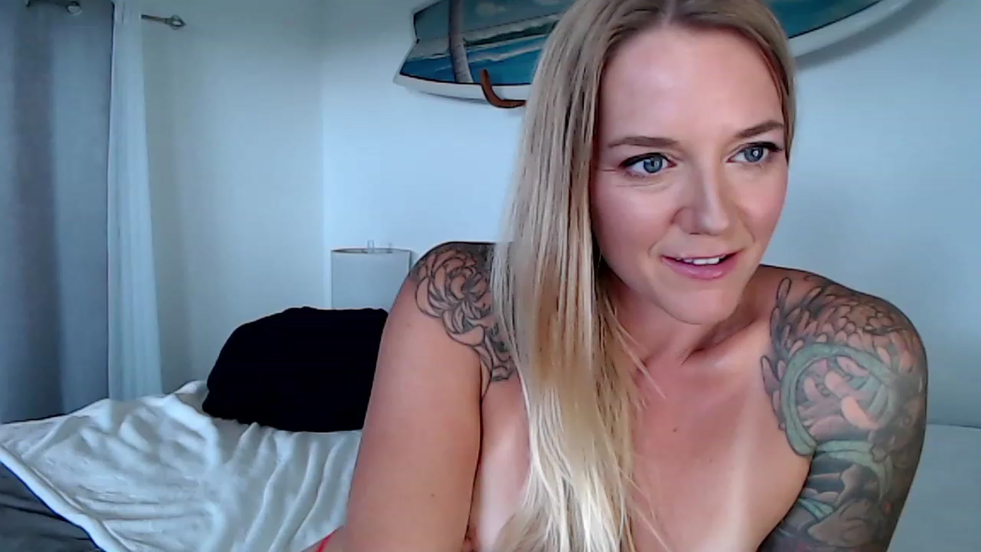 Gallery image thumbnail from Abbie_Hoffman's myfreecams stream on, 03/21/2023, 02:15 image 11 of 20