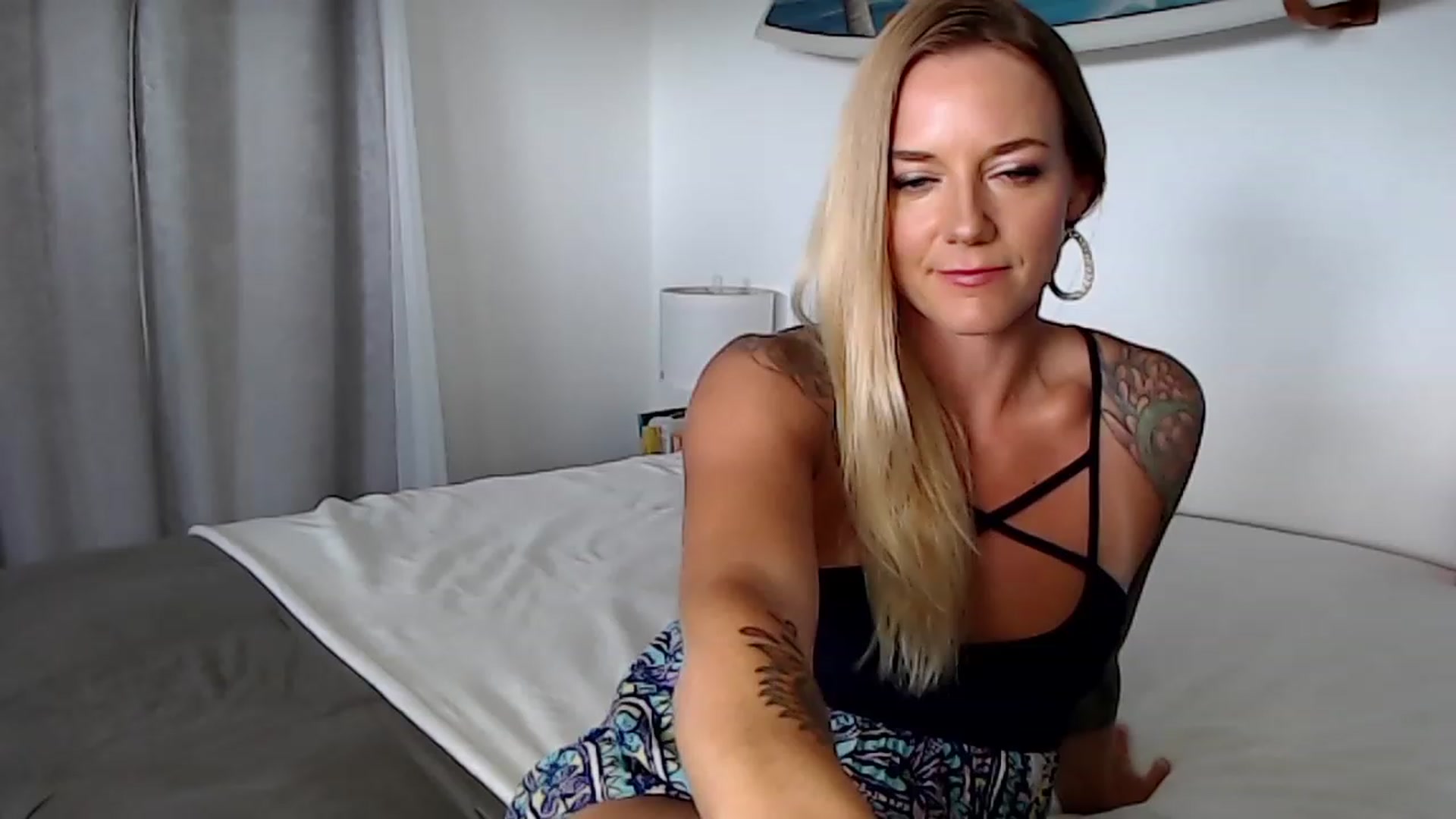 Gallery image thumbnail from Abbie_Hoffman's myfreecams stream on, 03/23/2023, 02:45 image 1 of 20