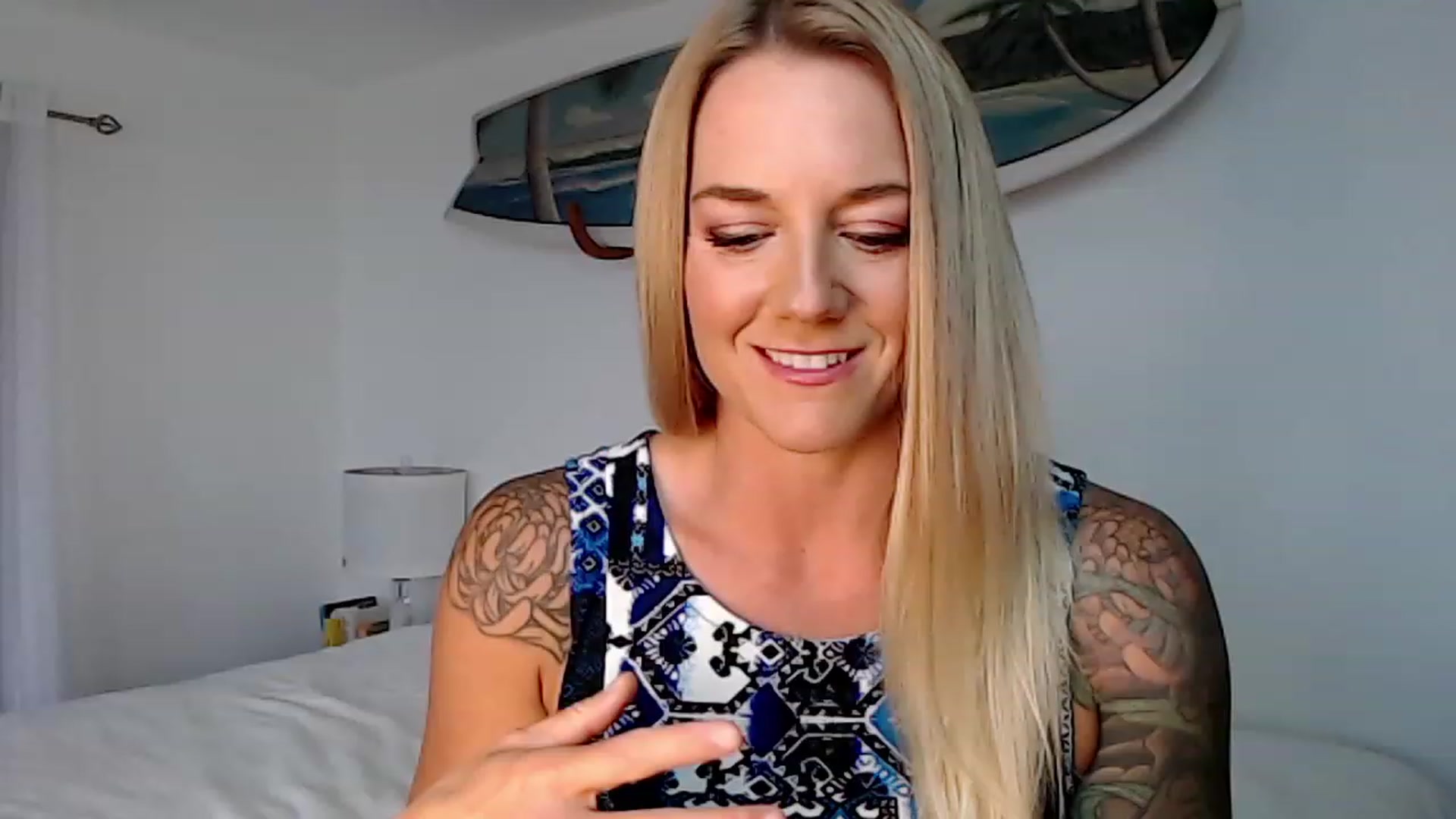 Gallery image thumbnail from Abbie_Hoffman's myfreecams stream on, 03/24/2023, 02:10 image 4 of 20