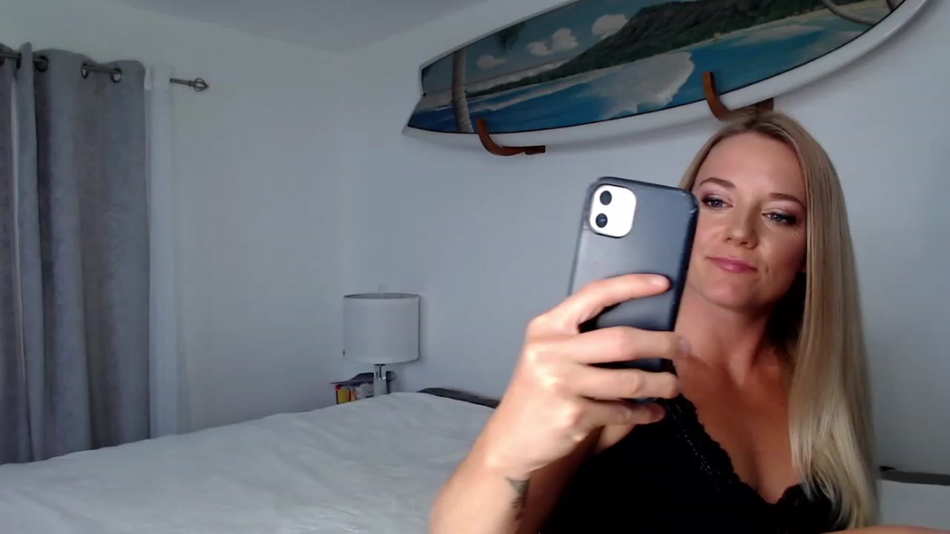Gallery image thumbnail from Abbie_Hoffman's myfreecams stream on, 03/30/2023, 04:21 image 1 of 20