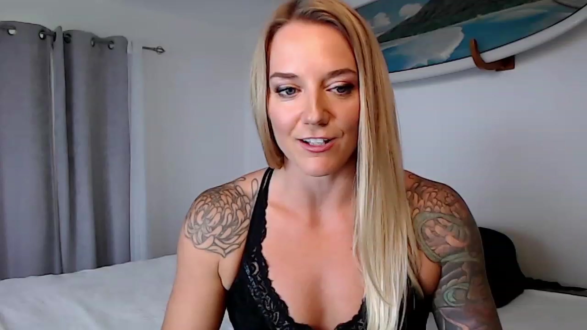 Gallery image thumbnail from Abbie_Hoffman's myfreecams stream on, 03/30/2023, 04:21 image 11 of 20