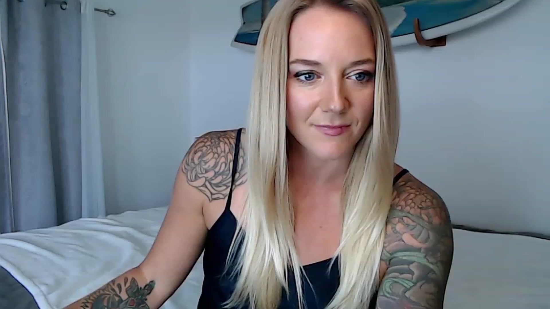 Gallery image thumbnail from Abbie_Hoffman's myfreecams stream on, 03/31/2023, 03:03 image 10 of 20