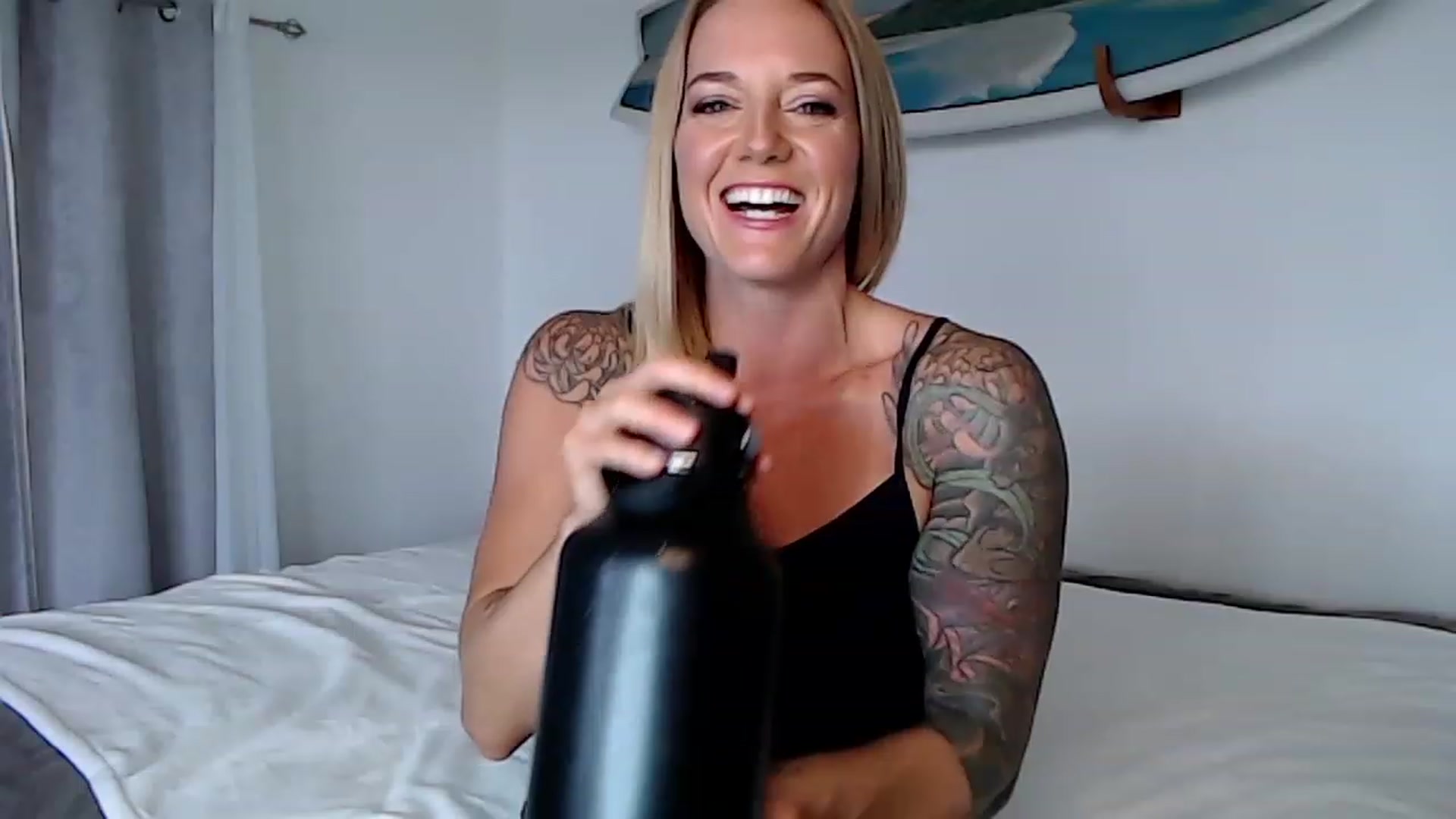 Gallery image thumbnail from Abbie_Hoffman's myfreecams stream on, 03/31/2023, 03:03 image 9 of 20