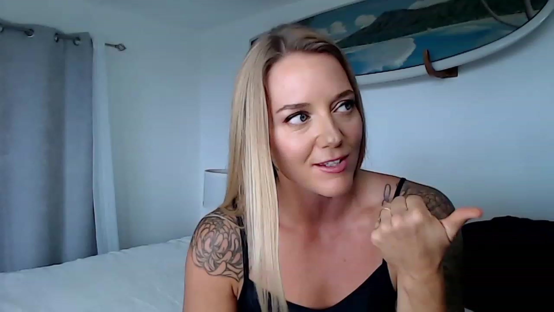 Gallery image thumbnail from Abbie_Hoffman's myfreecams stream on, 04/12/2023, 02:14 image 8 of 20