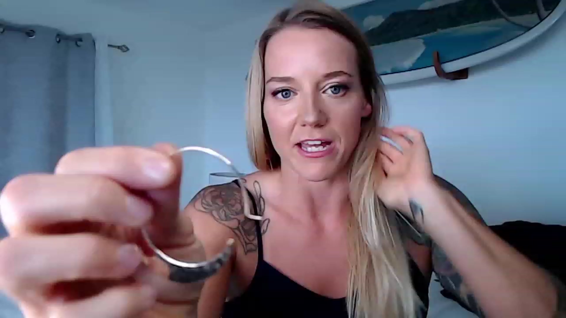 Gallery image thumbnail from Abbie_Hoffman's myfreecams stream on, 04/12/2023, 02:14 image 10 of 20