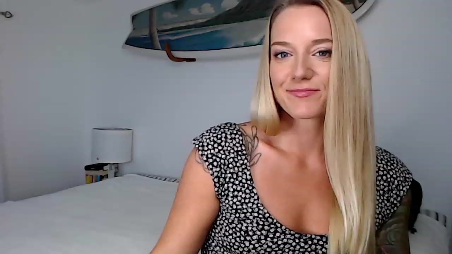 Gallery image thumbnail from Abbie_Hoffman's myfreecams stream on, 04/26/2023, 01:45 image 7 of 20