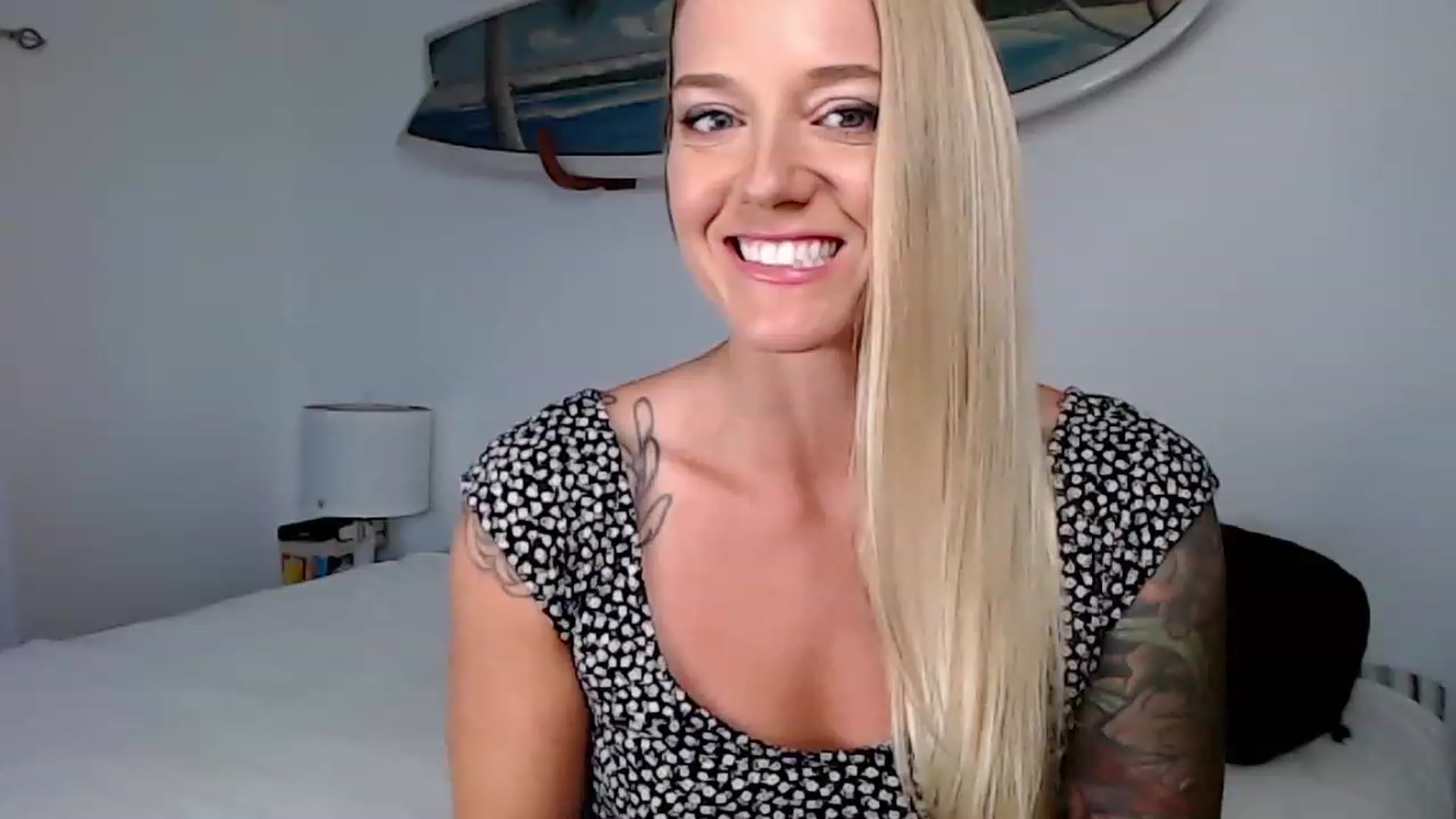 Gallery image thumbnail from Abbie_Hoffman's myfreecams stream on, 04/26/2023, 01:45 image 11 of 20