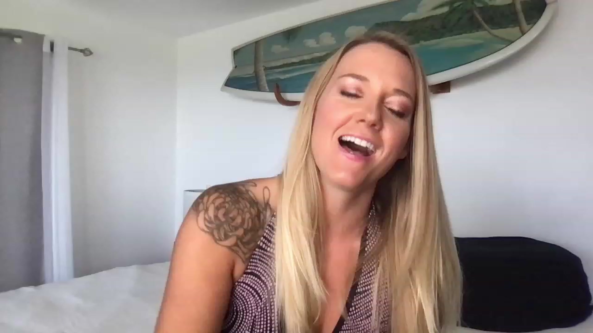 Gallery image thumbnail from Abbie_Hoffman's myfreecams stream on, 04/27/2023, 24:10 image 15 of 20