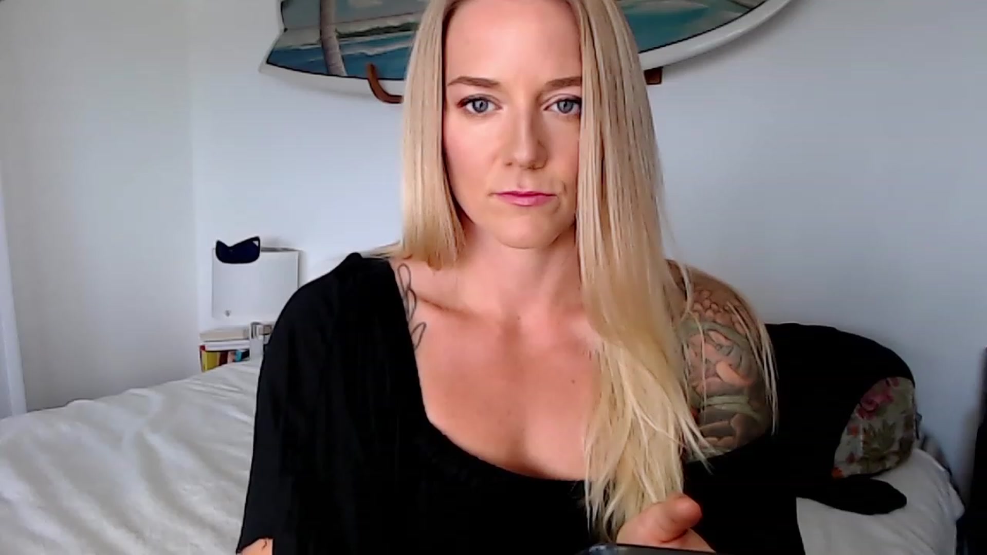 Gallery image thumbnail from Abbie_Hoffman's myfreecams stream on, 06/17/2023, 01:13 image 1 of 20