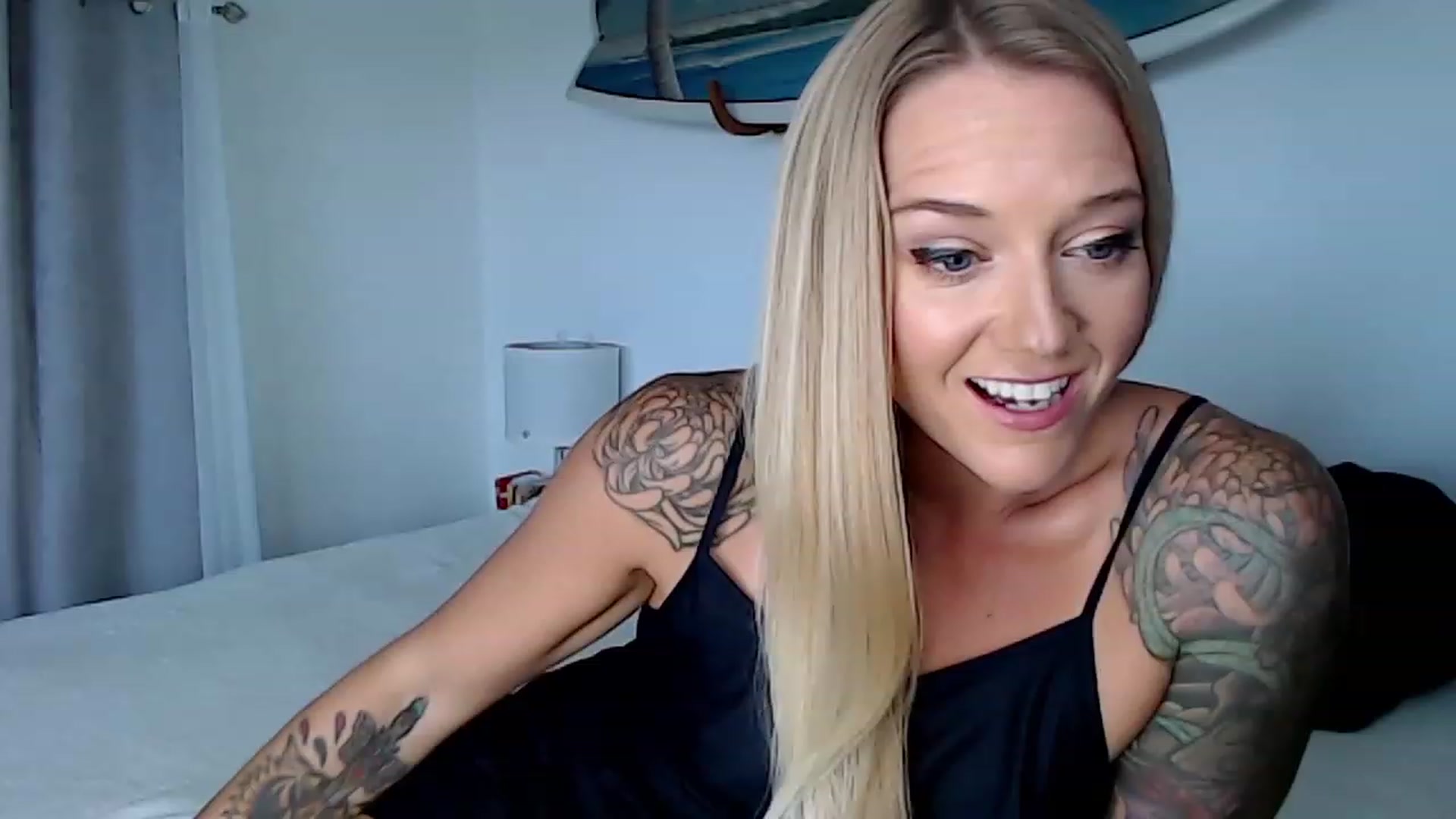 Gallery image thumbnail from Abbie_Hoffman's myfreecams stream on, 07/26/2023, 01:31 image 11 of 20