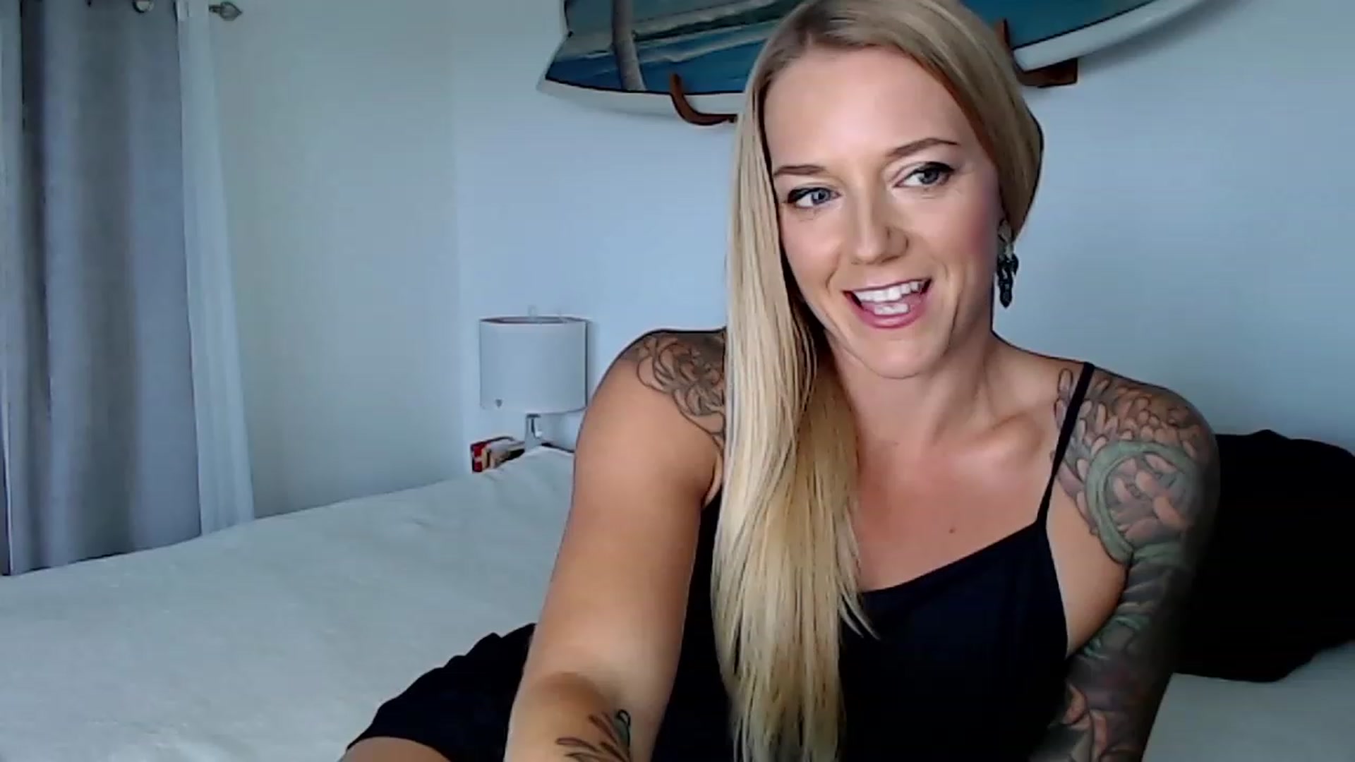 Gallery image thumbnail from Abbie_Hoffman's myfreecams stream on, 07/26/2023, 01:31 image 14 of 20