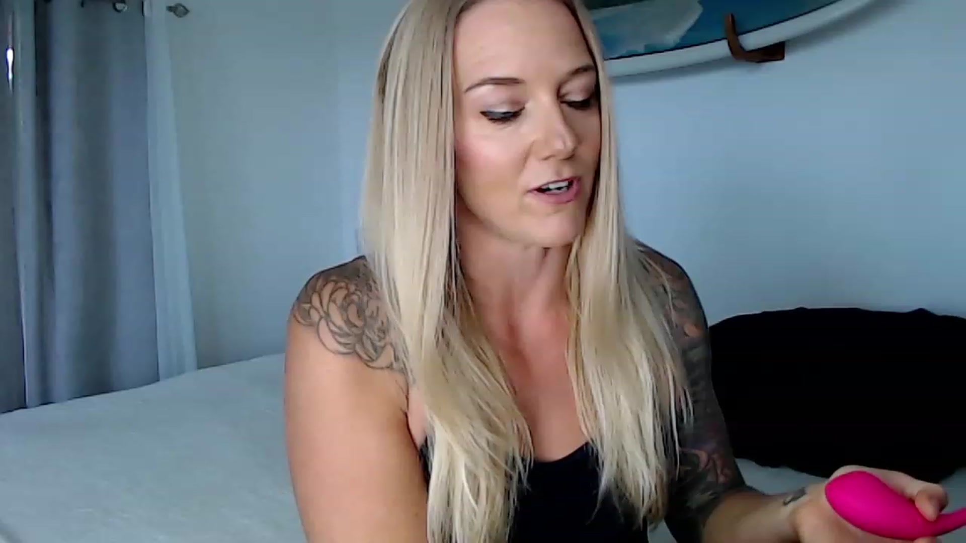 Gallery image thumbnail from Abbie_Hoffman's myfreecams stream on, 07/26/2023, 01:31 image 3 of 20