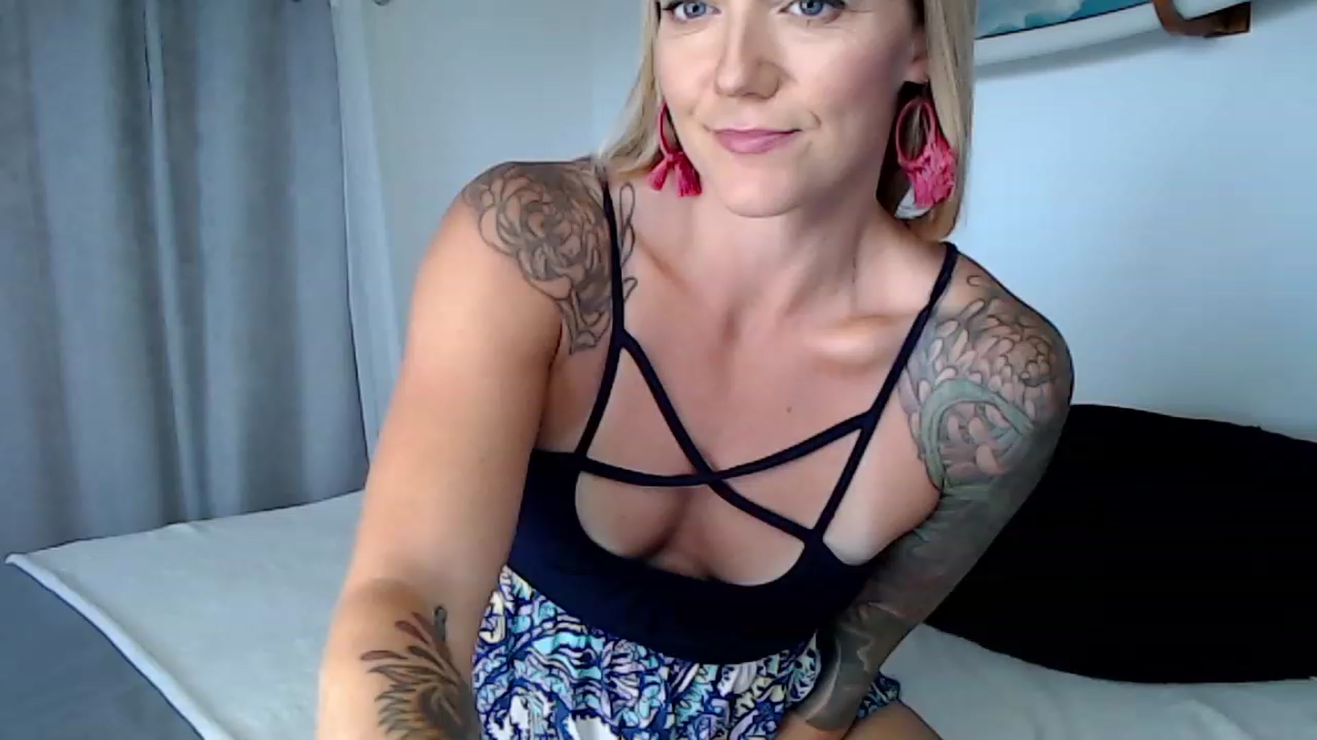 Gallery image thumbnail from Abbie_Hoffman's myfreecams stream on, 07/28/2023, 02:27 image 4 of 20