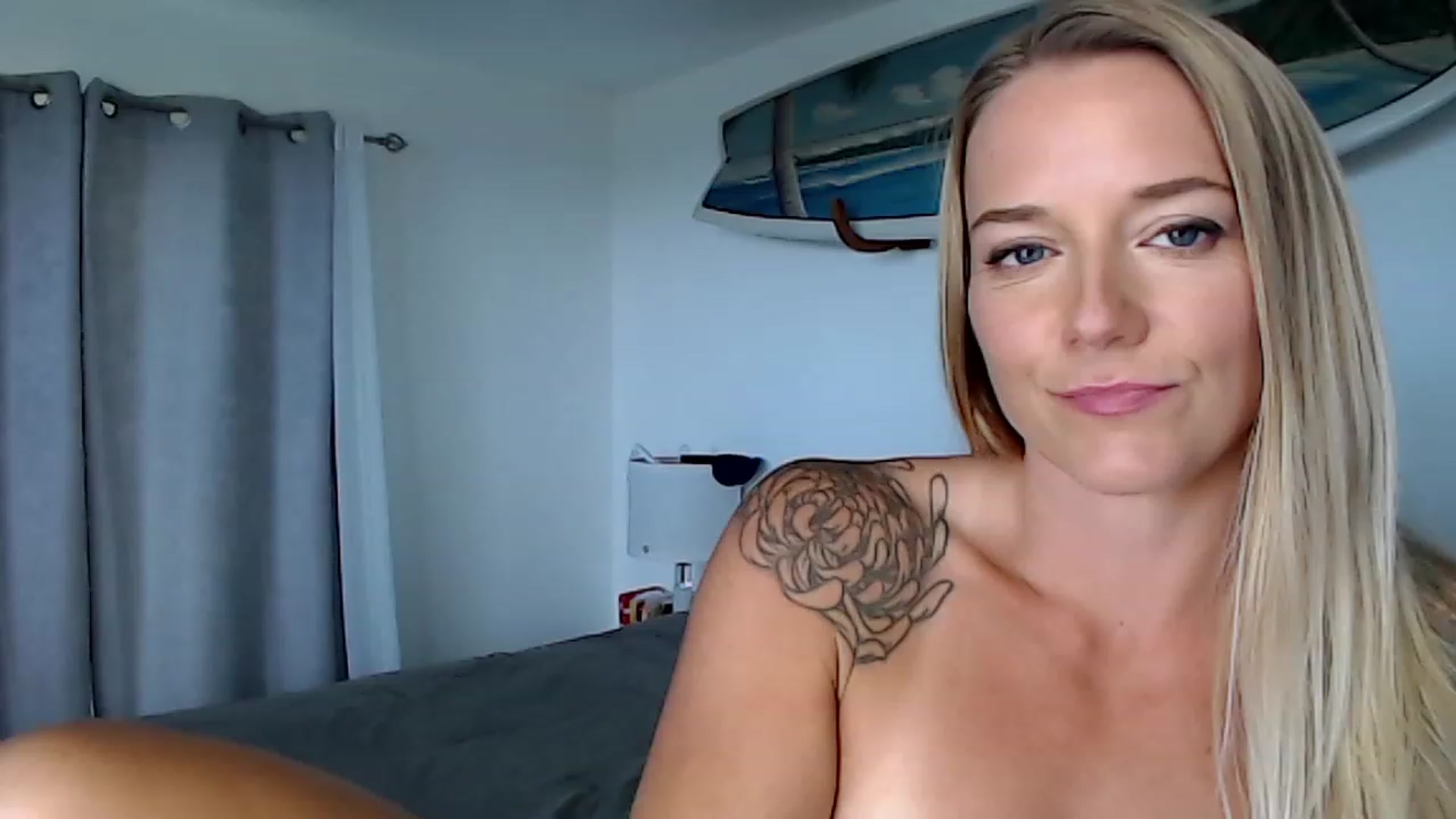Gallery image thumbnail from Abbie_Hoffman's myfreecams stream on, 08/05/2023, 01:47 image 17 of 20