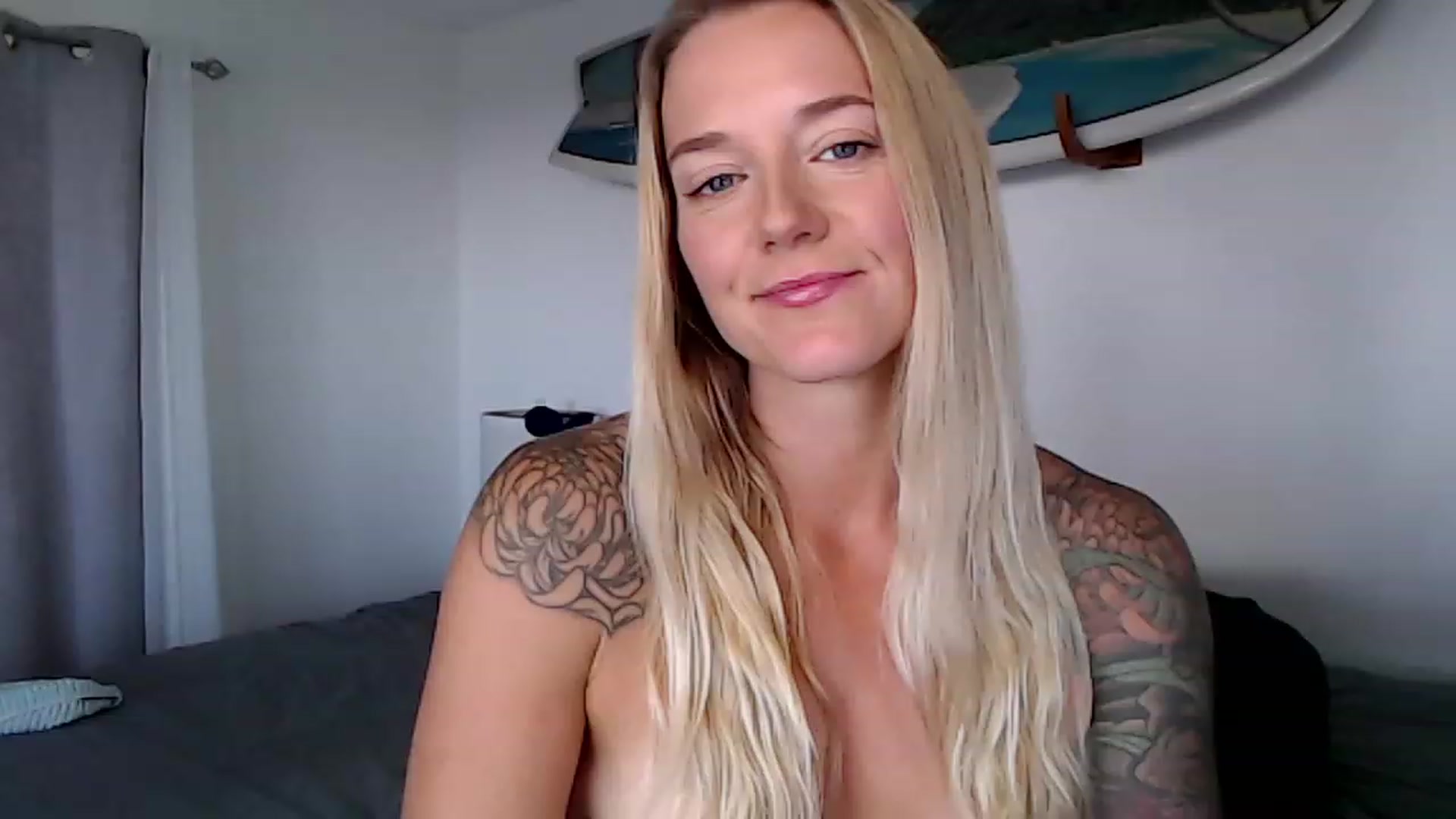 Gallery image thumbnail from Abbie_Hoffman's myfreecams stream on, 08/17/2023, 03:59 image 5 of 20
