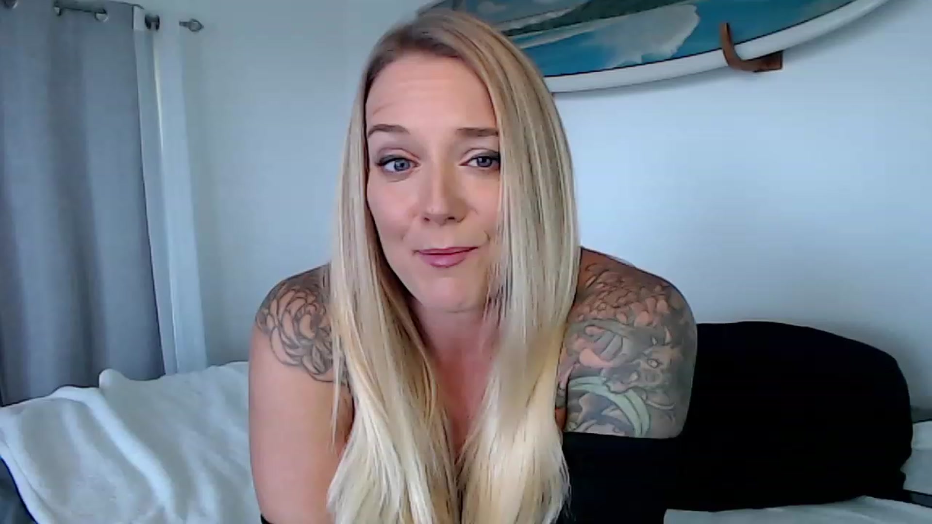 Gallery image thumbnail from Abbie_Hoffman's myfreecams stream on, 08/23/2023, 03:23 image 10 of 20