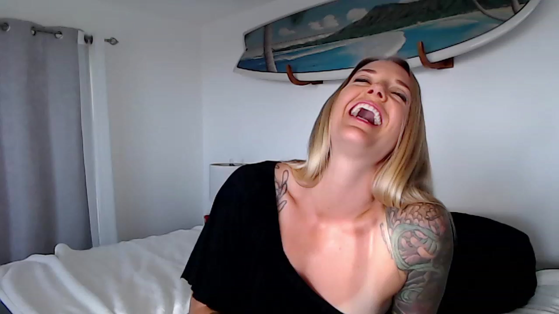 Gallery image thumbnail from Abbie_Hoffman's myfreecams stream on, 08/23/2023, 04:36 image 3 of 20