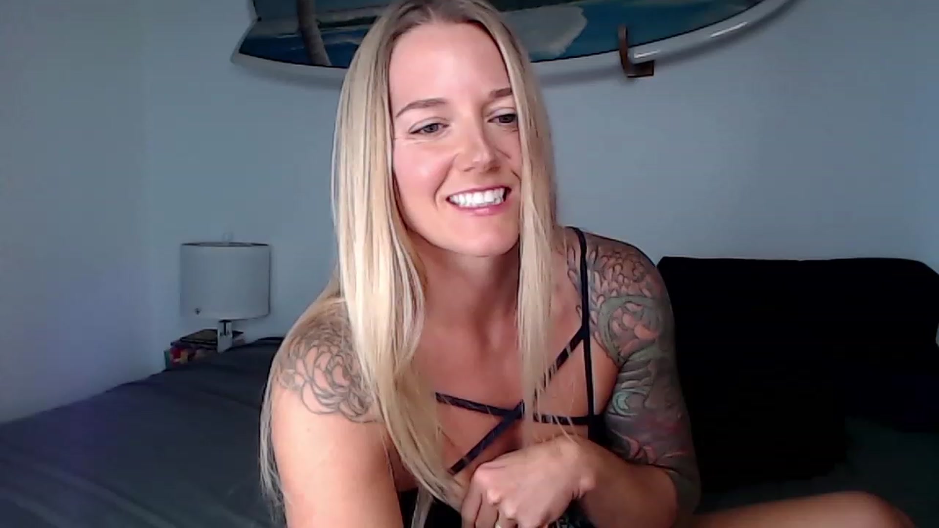 Gallery image thumbnail from Abbie_Hoffman's myfreecams stream on, 09/15/2023, 03:26 image 15 of 20