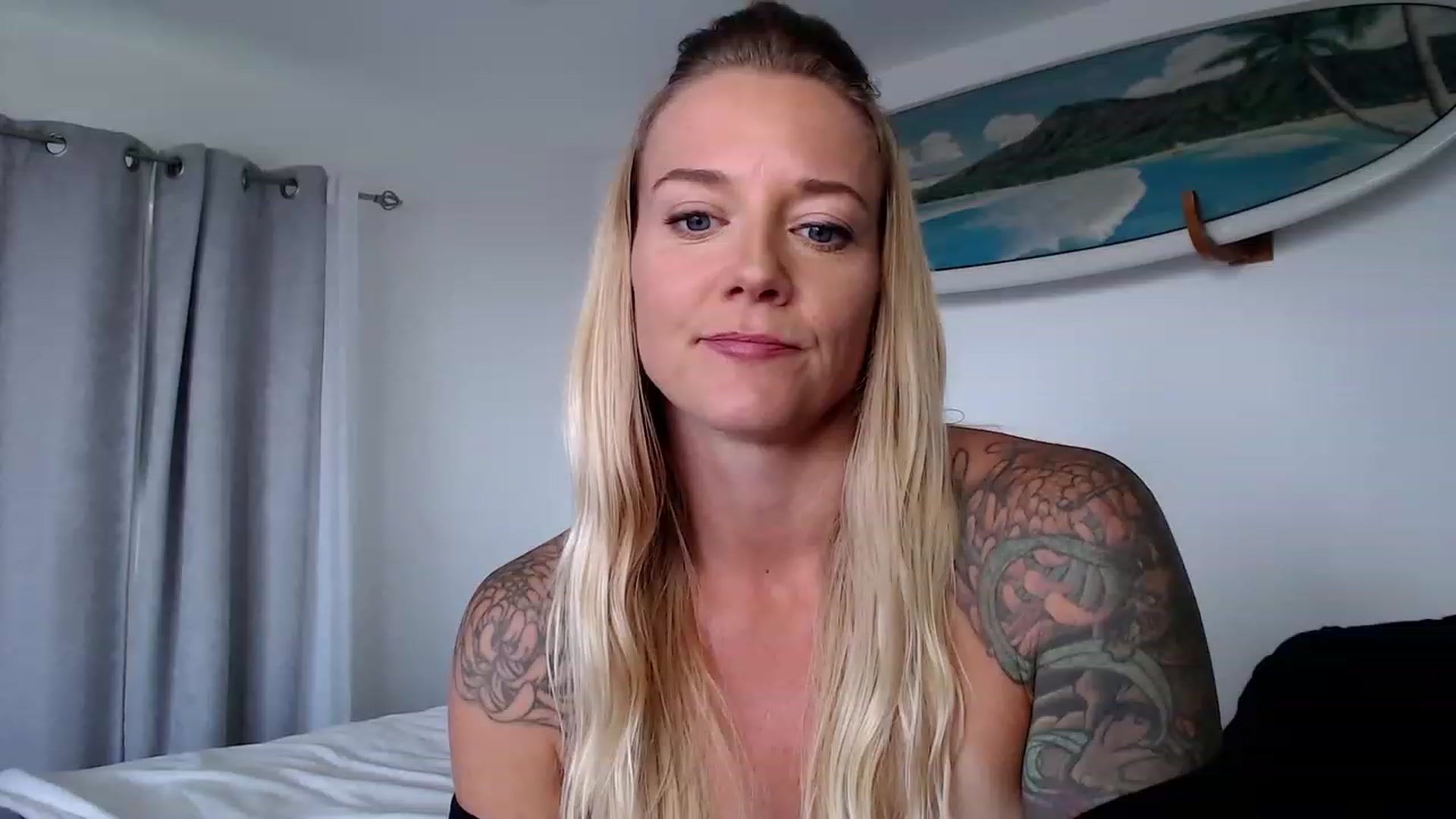 Gallery image thumbnail from Abbie_Hoffman's myfreecams stream on, 09/21/2023, 02:45 image 10 of 20
