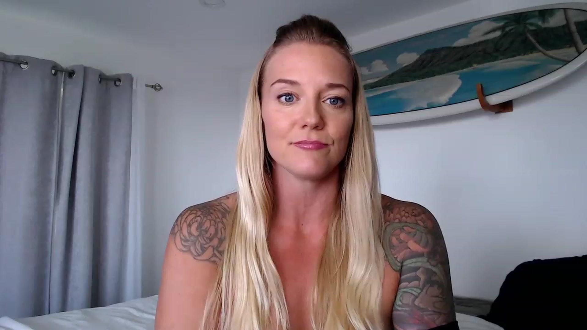 Gallery image thumbnail from Abbie_Hoffman's myfreecams stream on, 09/21/2023, 02:45 image 16 of 20