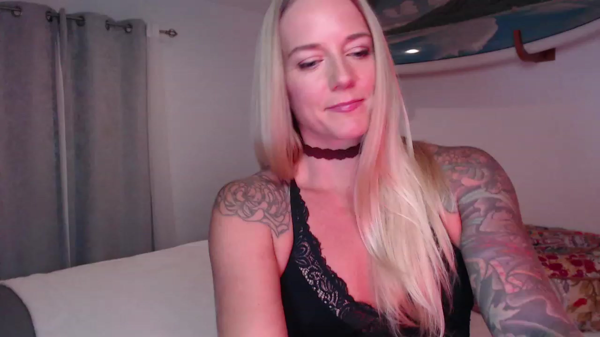 Gallery image thumbnail from Abbie_Hoffman's myfreecams stream on, 10/11/2023, 05:40 image 4 of 20