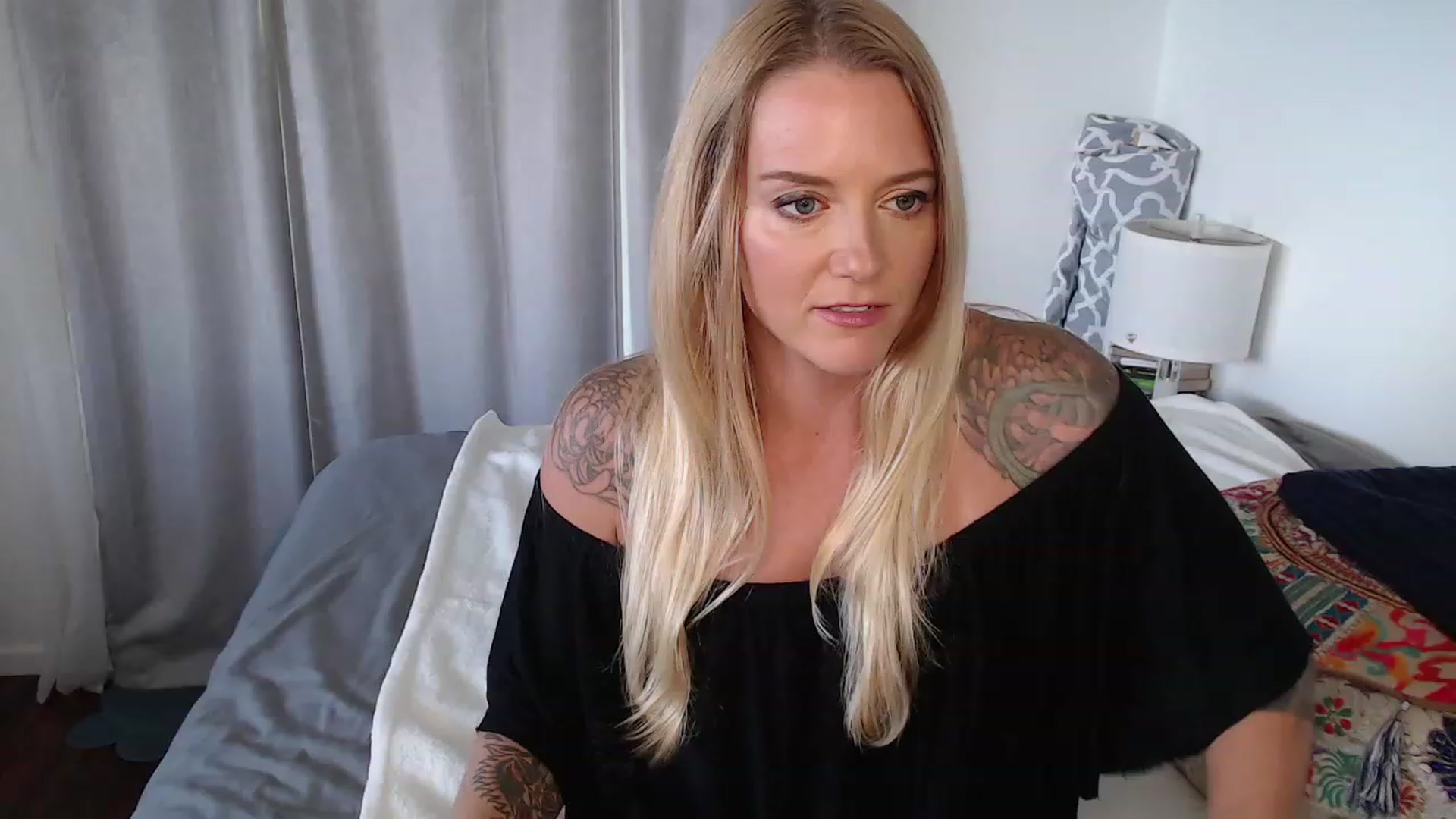 Gallery image thumbnail from Abbie_Hoffman's myfreecams stream on, 12/05/2023, 24:02 image 15 of 20