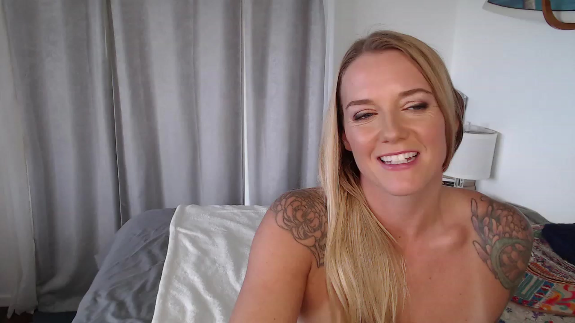 Gallery image thumbnail from Abbie_Hoffman's myfreecams stream on, 12/05/2023, 01:42 image 8 of 20