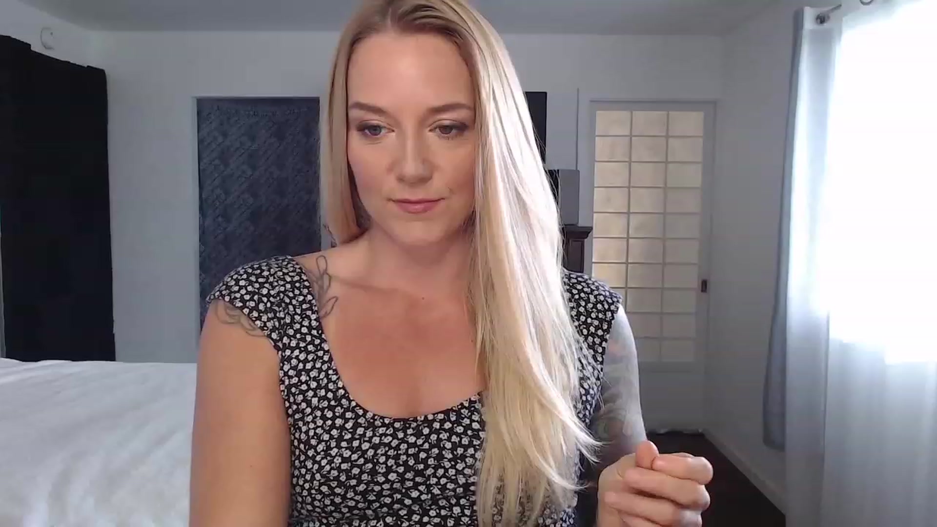 Gallery image thumbnail from Abbie_Hoffman's myfreecams stream on, 12/09/2023, 01:26 image 1 of 20