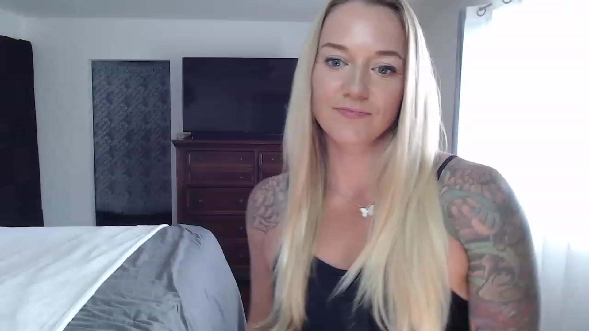 Gallery image thumbnail from Abbie_Hoffman's myfreecams stream on, 12/12/2023, 01:34 image 10 of 20