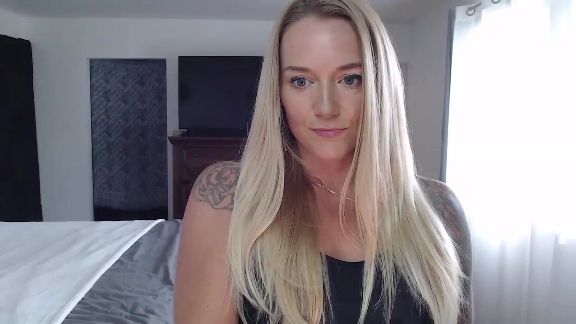 Gallery image thumbnail from Abbie_Hoffman's myfreecams stream on, 12/12/2023, 01:34 image 9 of 20