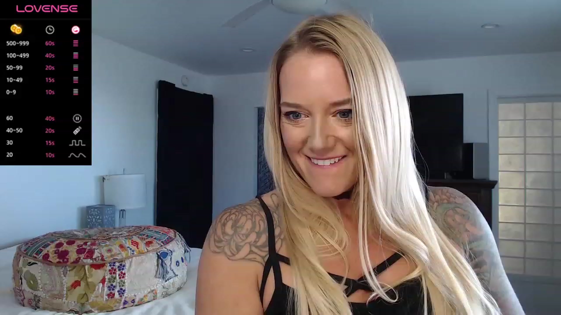 Gallery image thumbnail from Abbie_Hoffman's myfreecams stream on, 12/14/2023, 01:13 image 12 of 20