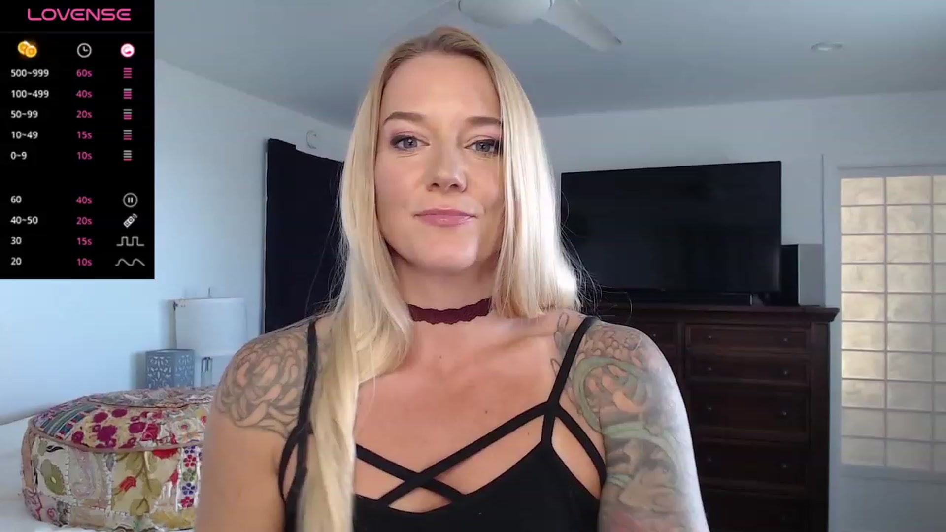 Gallery image thumbnail from Abbie_Hoffman's myfreecams stream on, 12/14/2023, 01:13 image 5 of 20