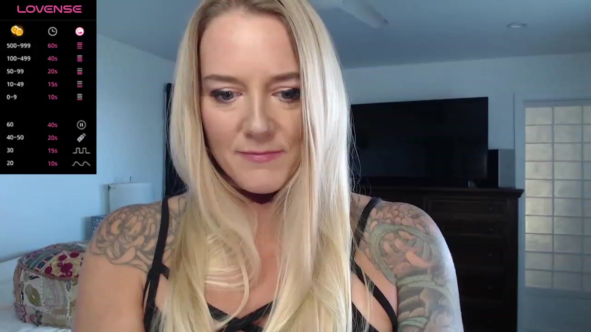 Gallery image thumbnail from Abbie_Hoffman's myfreecams stream on, 12/14/2023, 01:13 image 11 of 20