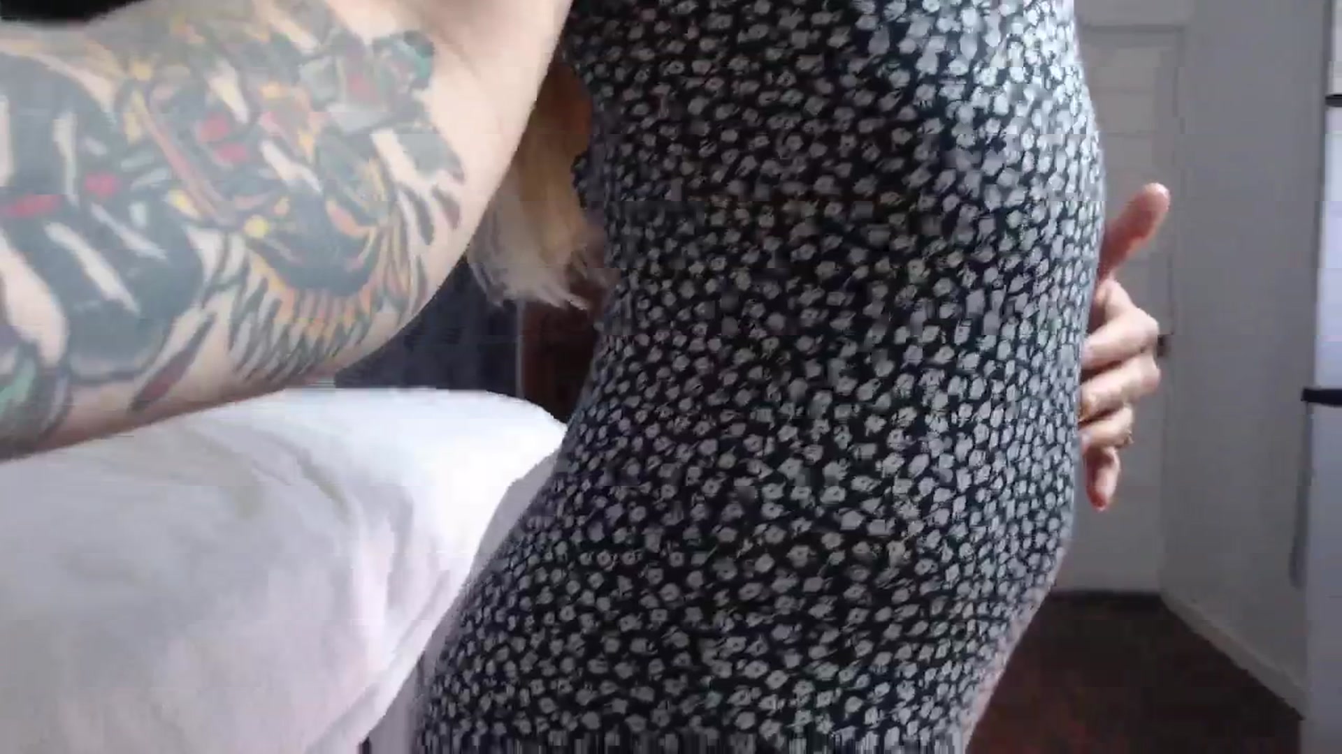 Gallery image thumbnail from Abbie_Hoffman's myfreecams stream on, 03/15/2024, 04:27 image 14 of 20