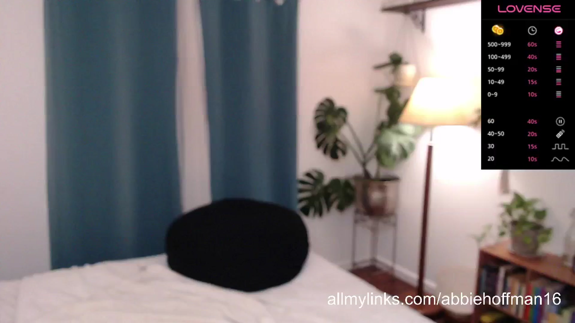 Gallery image thumbnail from Abbie_Hoffman's myfreecams stream on, 10/08/2024, 08:10 image 19 of 20