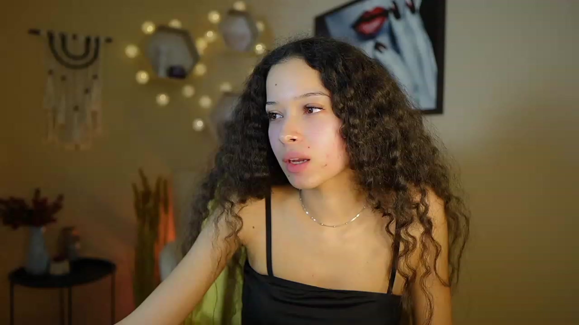 Gallery image thumbnail from Abbie_Maley18's myfreecams stream on, 01/07/2024, 15:22 image 1 of 20