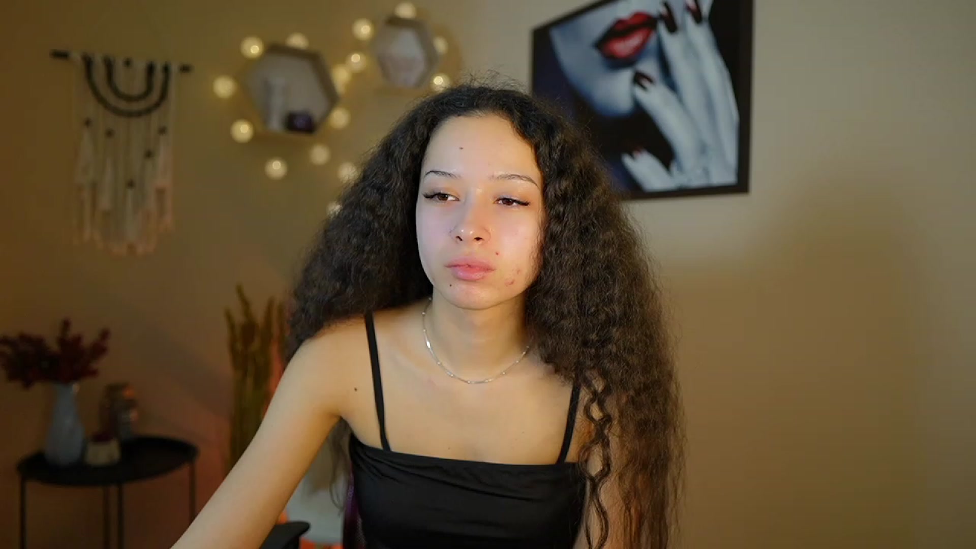 Gallery image thumbnail from Abbie_Maley18's myfreecams stream on, 01/07/2024, 18:20 image 9 of 20