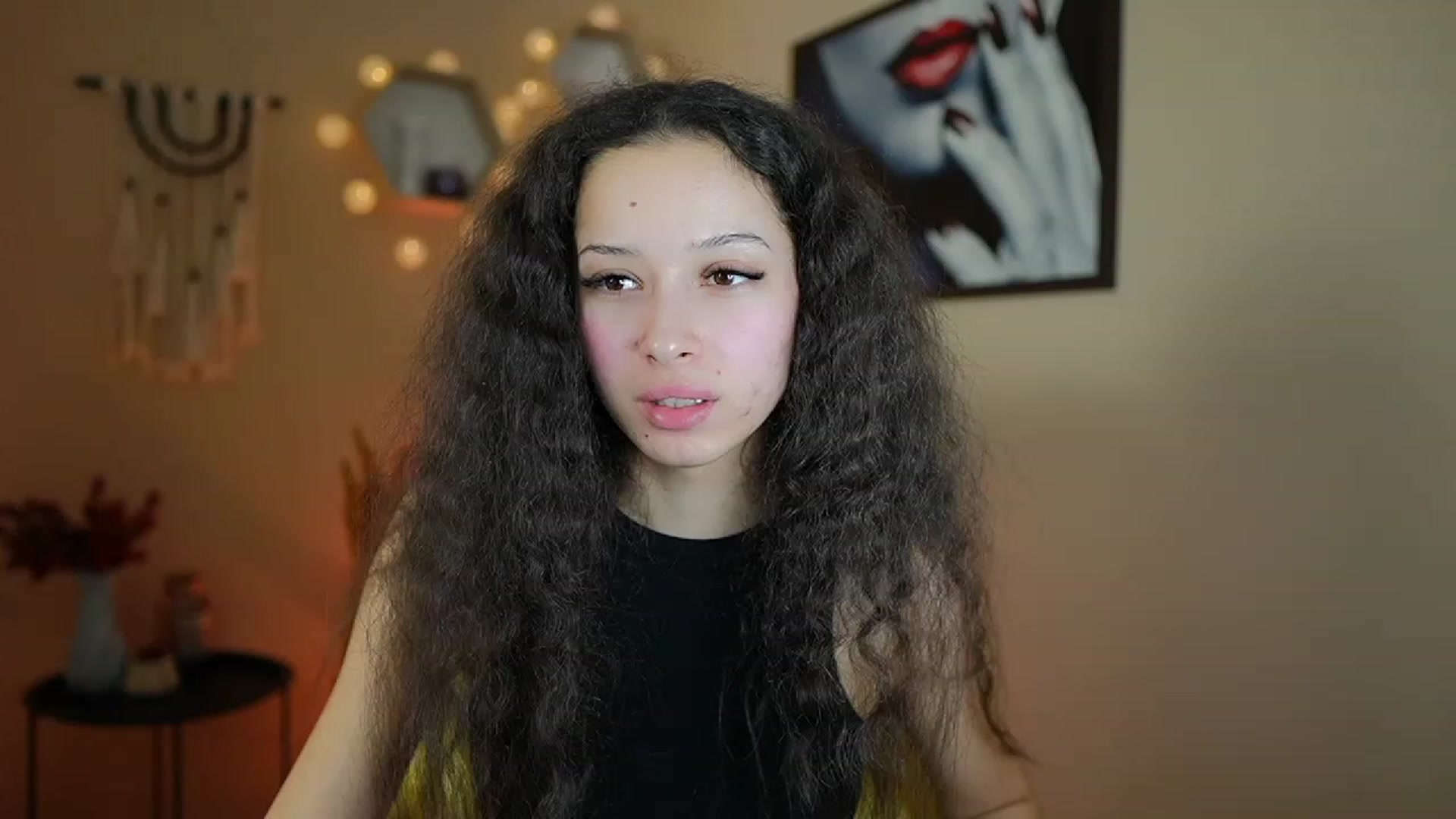 Gallery image thumbnail from Abbie_Maley18's myfreecams stream on, 01/08/2024, 16:45 image 10 of 20