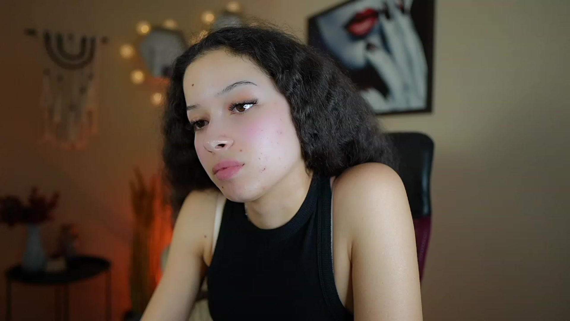 Gallery image thumbnail from Abbie_Maley18's myfreecams stream on, 01/08/2024, 19:12 image 14 of 20