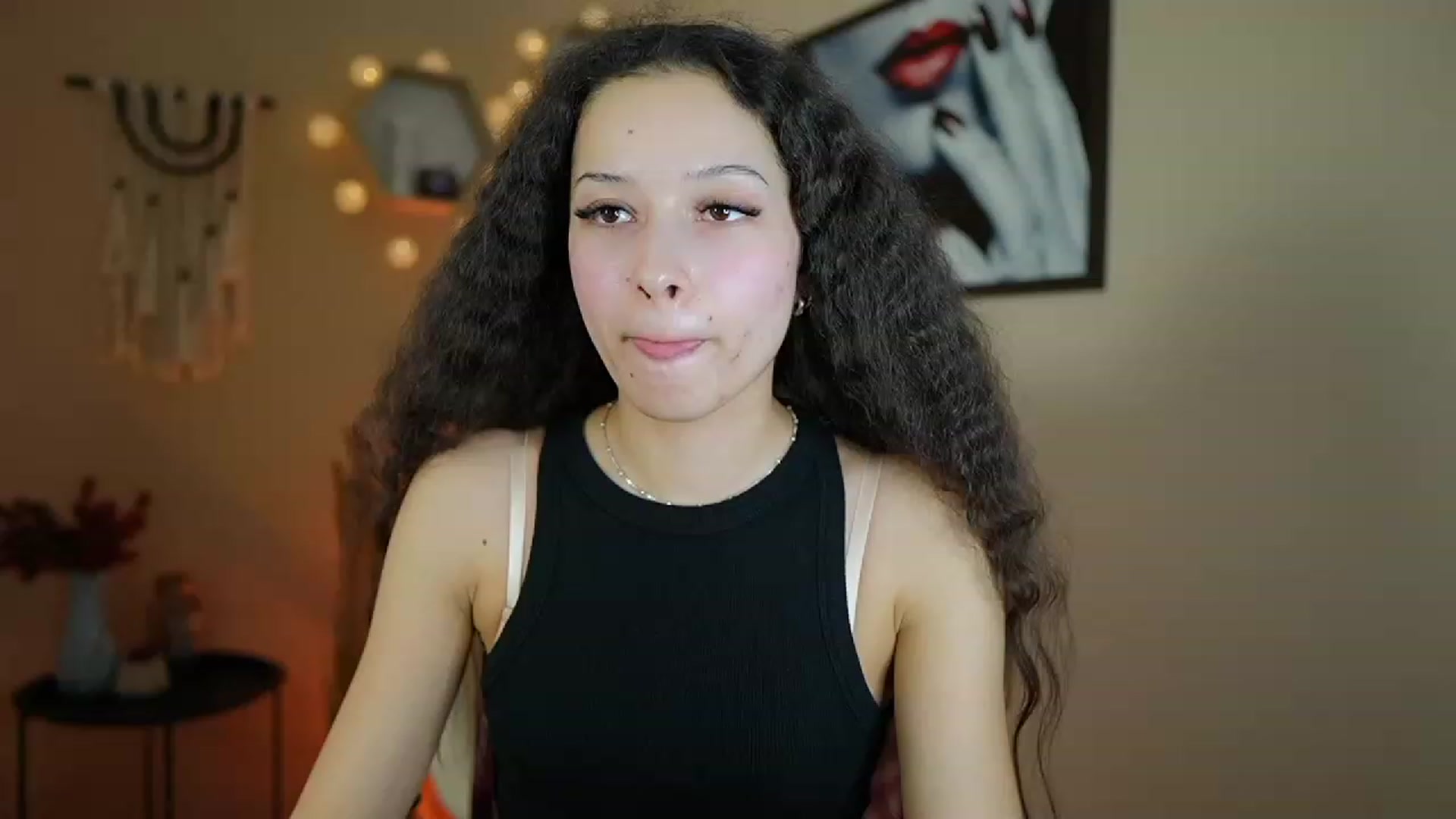 Gallery image thumbnail from Abbie_Maley18's myfreecams stream on, 01/08/2024, 19:12 image 6 of 20