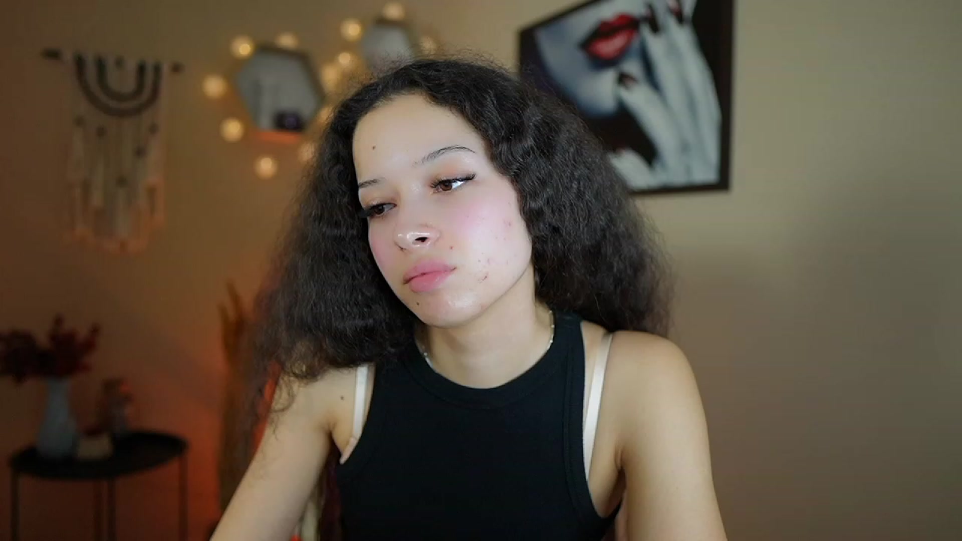 Gallery image thumbnail from Abbie_Maley18's myfreecams stream on, 01/08/2024, 19:12 image 17 of 20