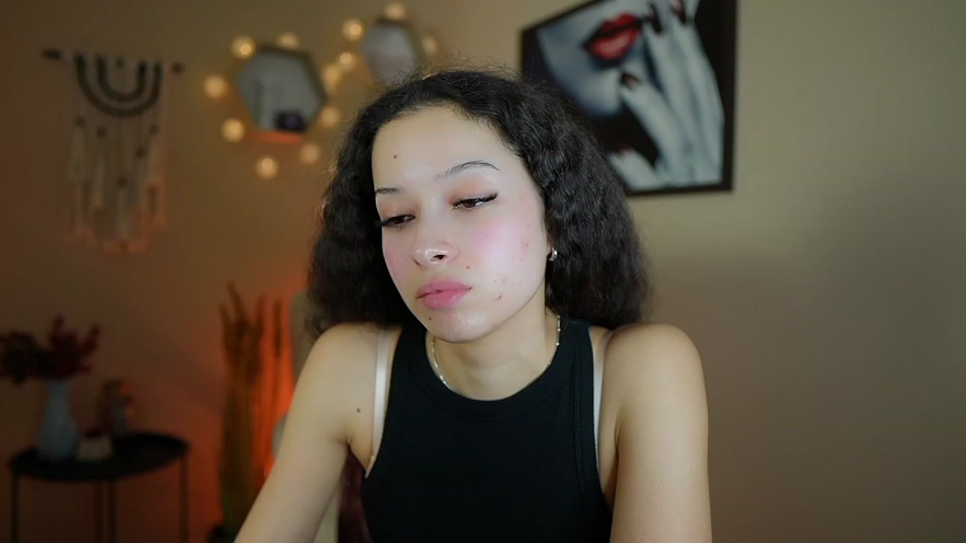 Gallery image thumbnail from Abbie_Maley18's myfreecams stream on, 01/08/2024, 19:12 image 12 of 20
