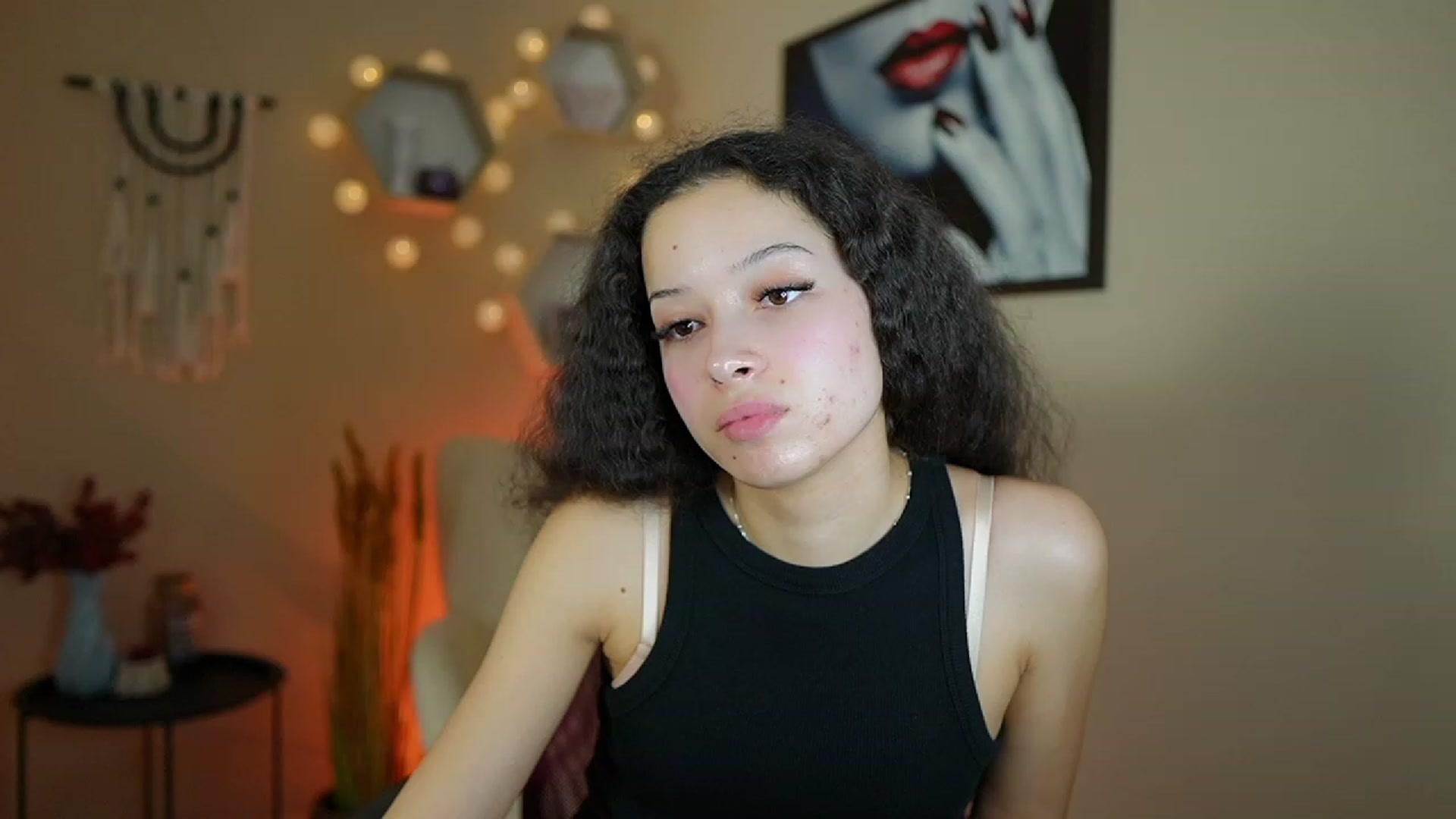 Gallery image thumbnail from Abbie_Maley18's myfreecams stream on, 01/08/2024, 19:12 image 15 of 20