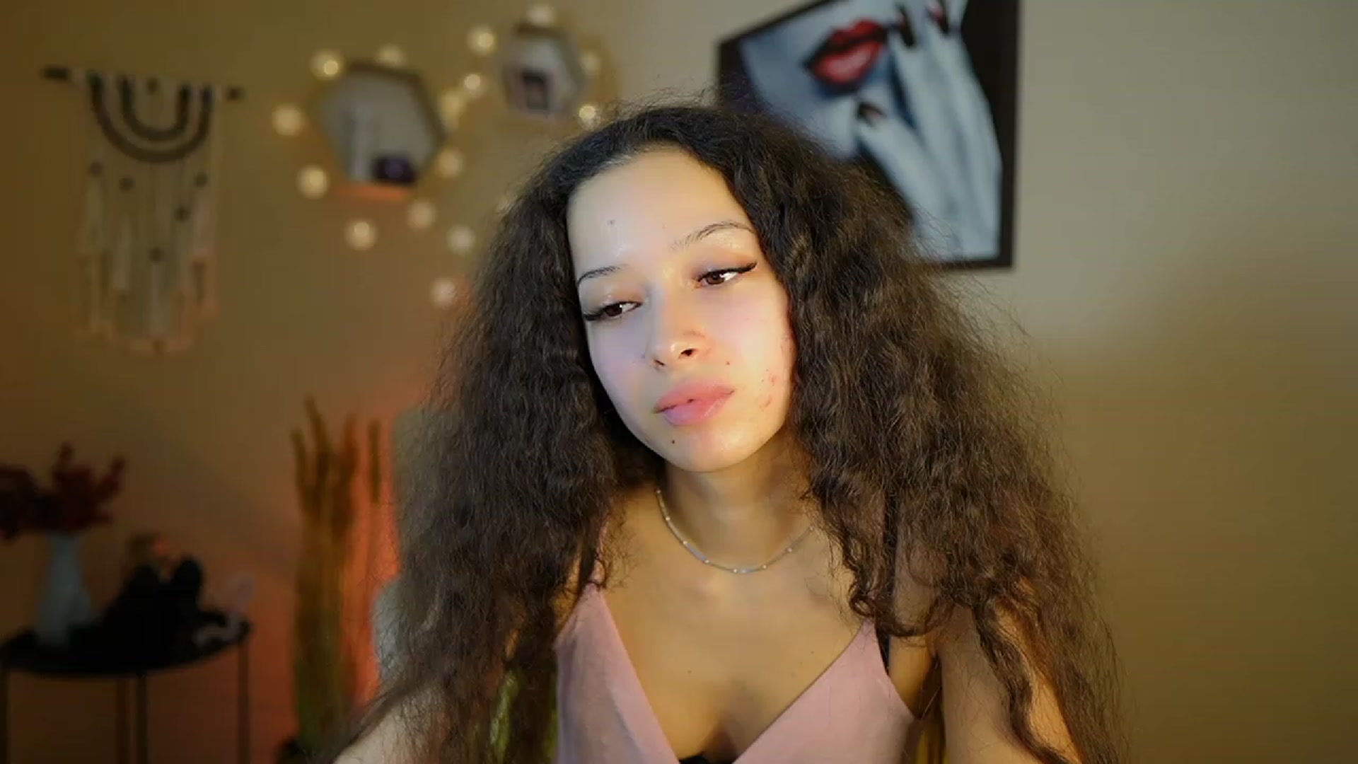 Gallery image thumbnail from Abbie_Maley18's myfreecams stream on, 01/09/2024, 15:17 image 3 of 20