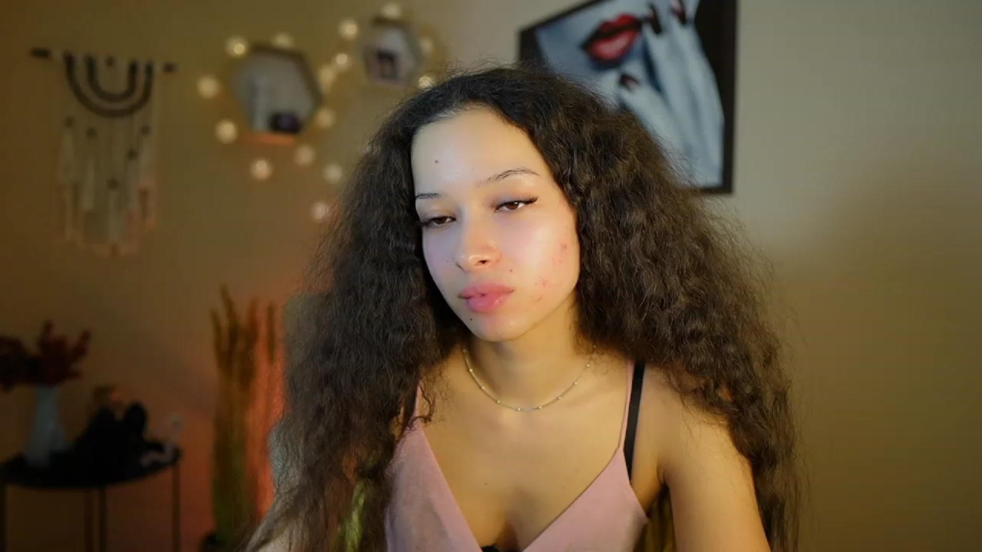 Gallery image thumbnail from Abbie_Maley18's myfreecams stream on, 01/09/2024, 15:17 image 5 of 20